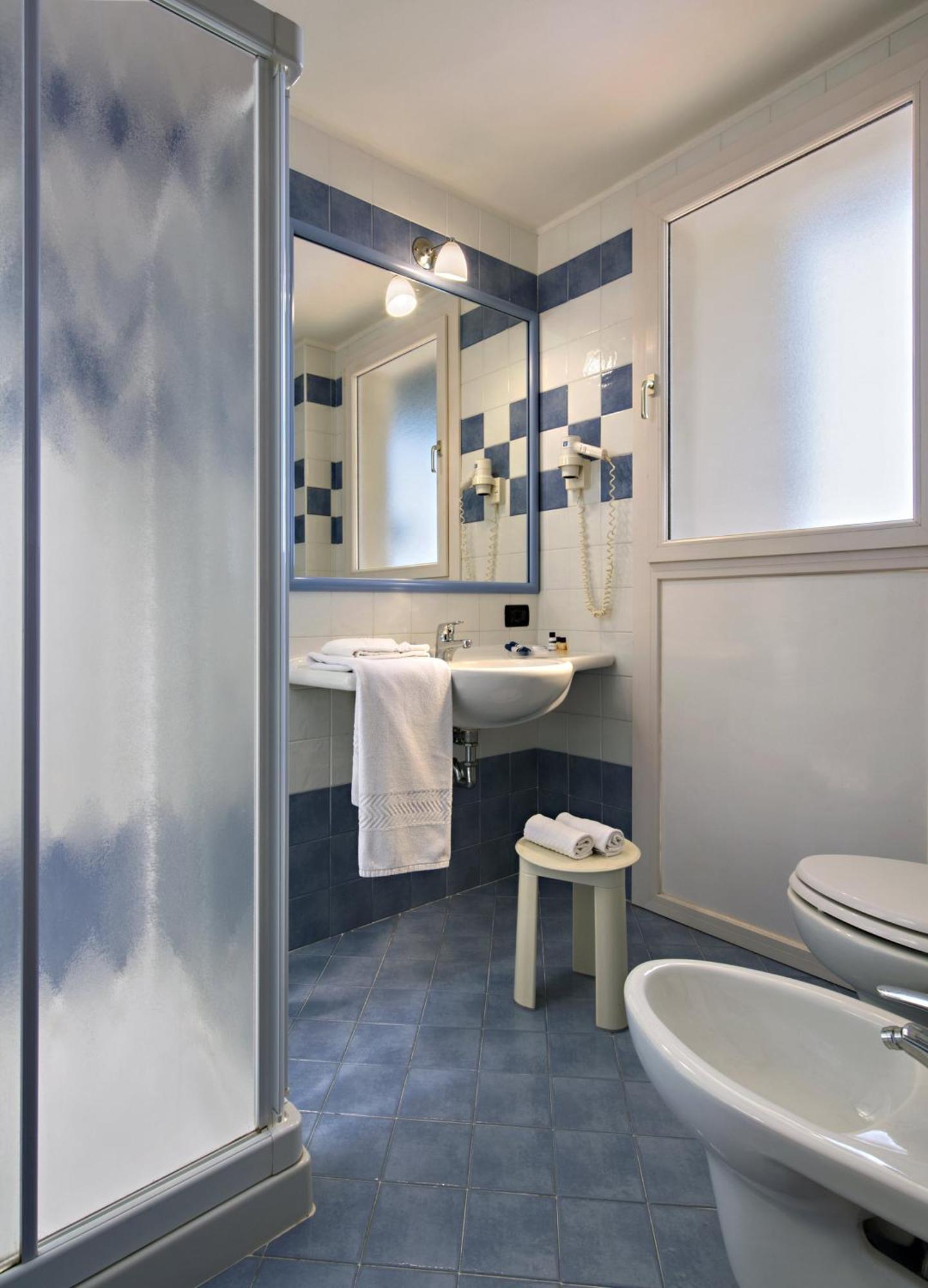 Single Room,1446827146:JPEG